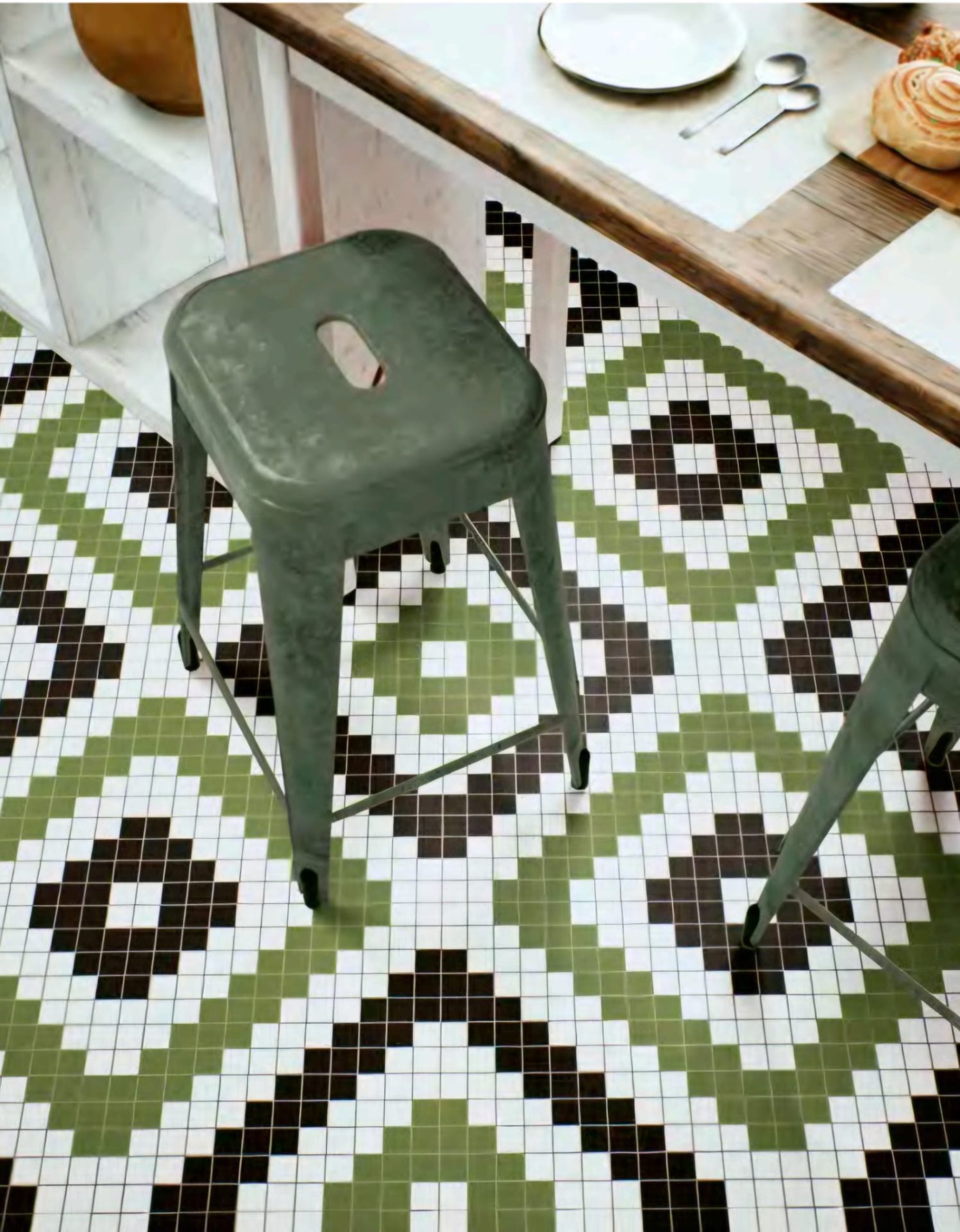 Mosaico verde e bianco pavimento bistrot