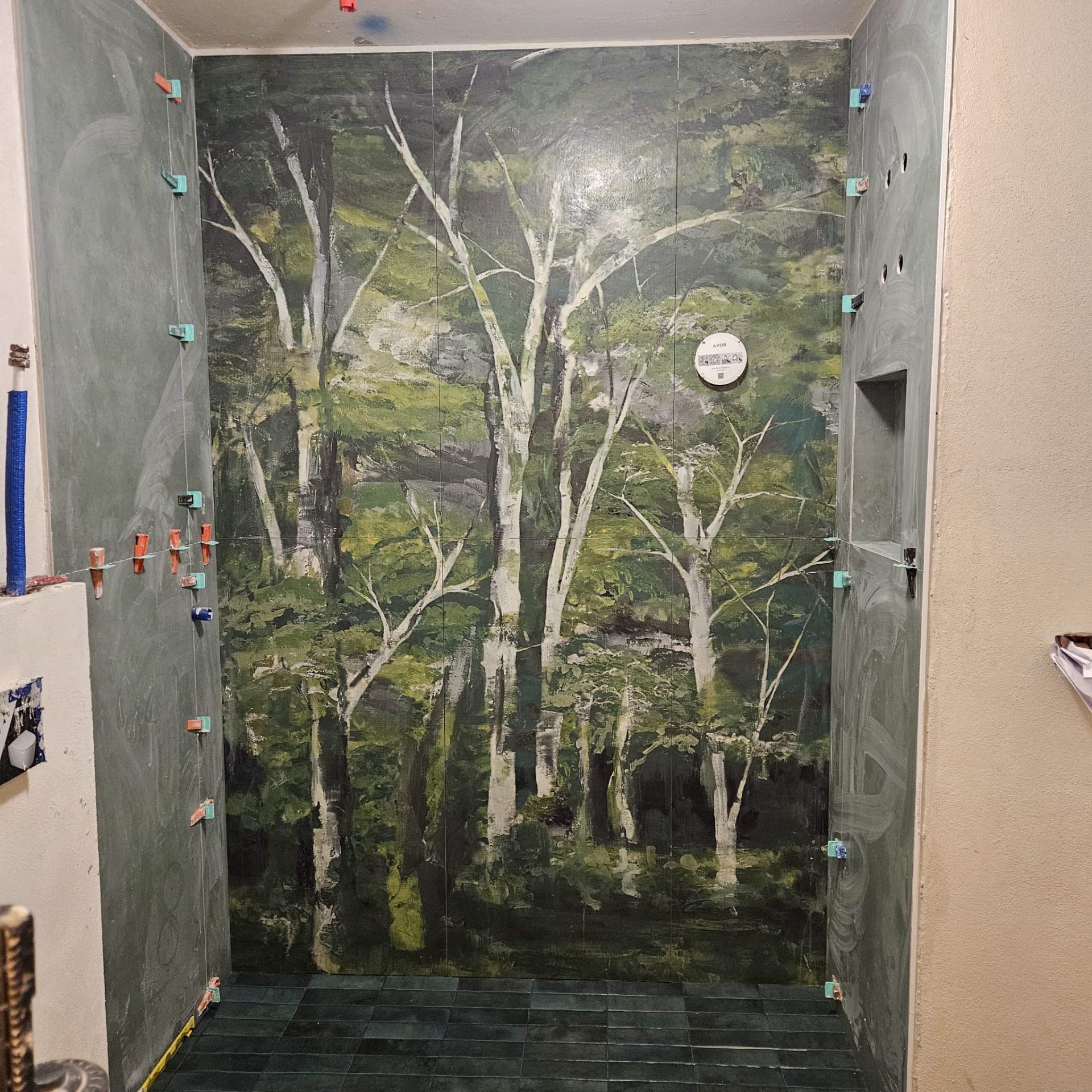 Posa piastrelle decorative bosco doccia