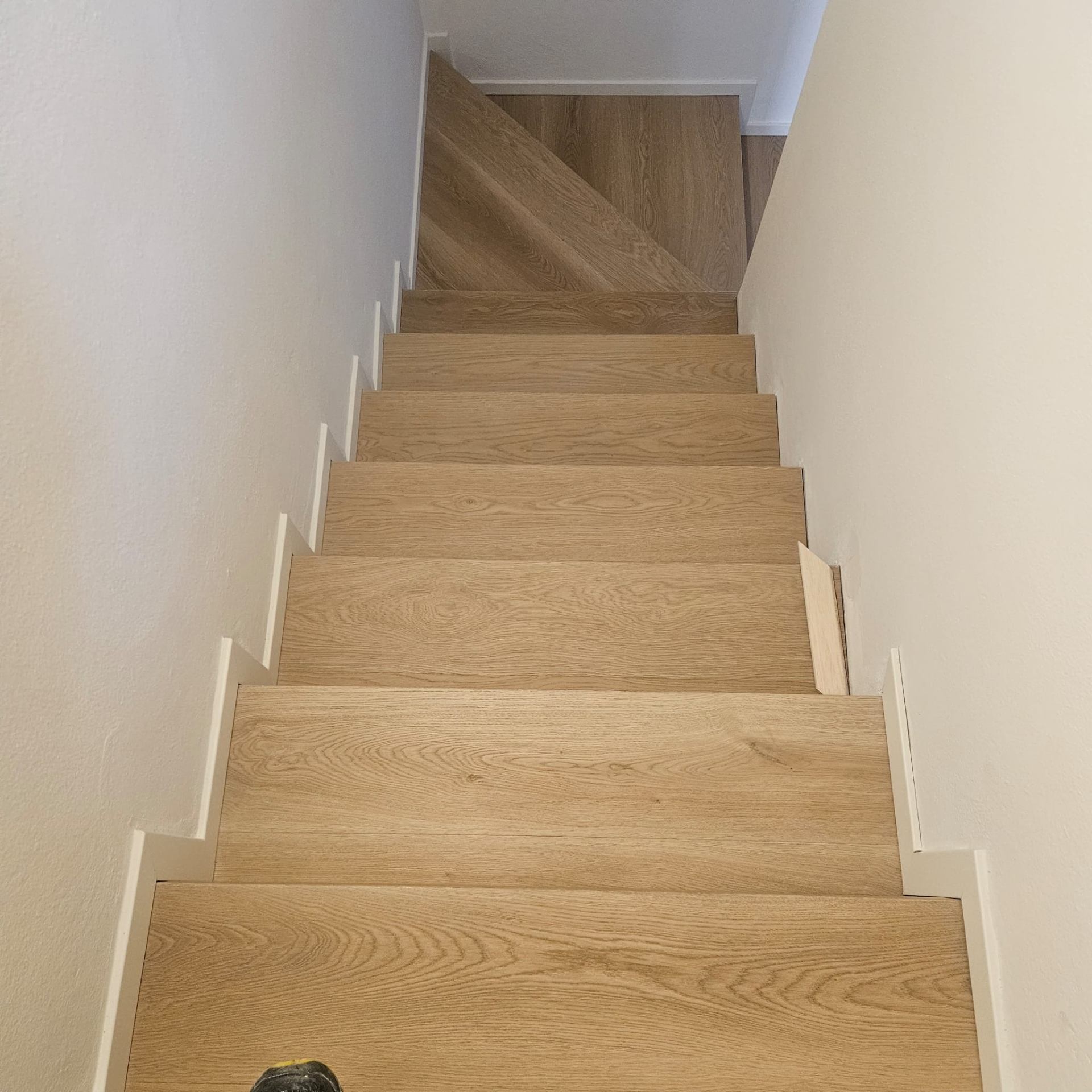 Scala rivestita in parquet rovere